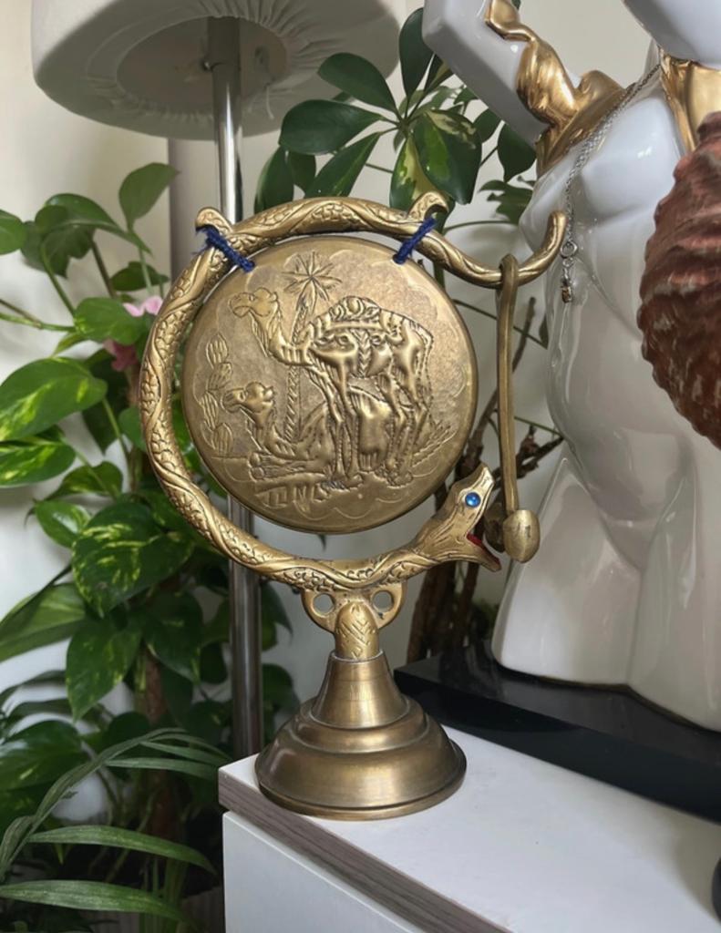 Decoratieve Oosterse Gong met Kameelmotief, Ophalen of Verzenden, Zo goed als nieuw