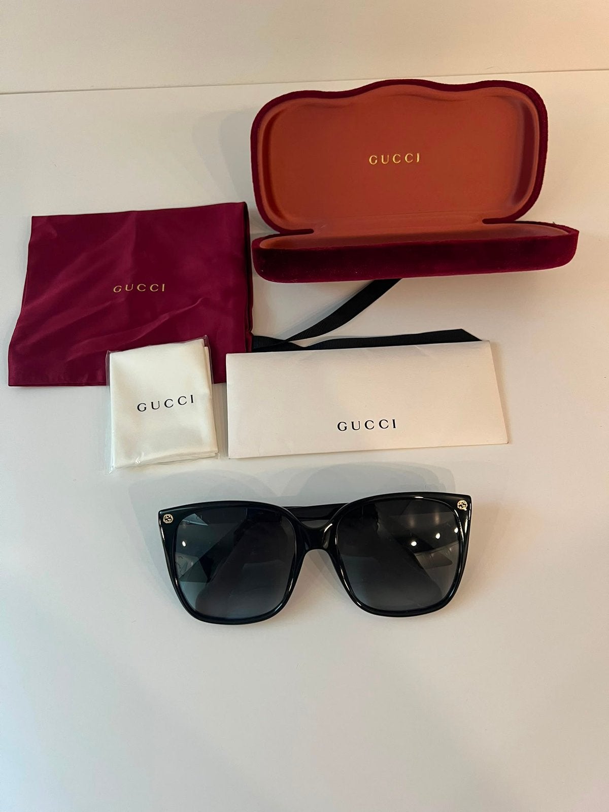 Gucci dames zonnebril, Ophalen, Zo goed als nieuw, Zwart, Overige merken