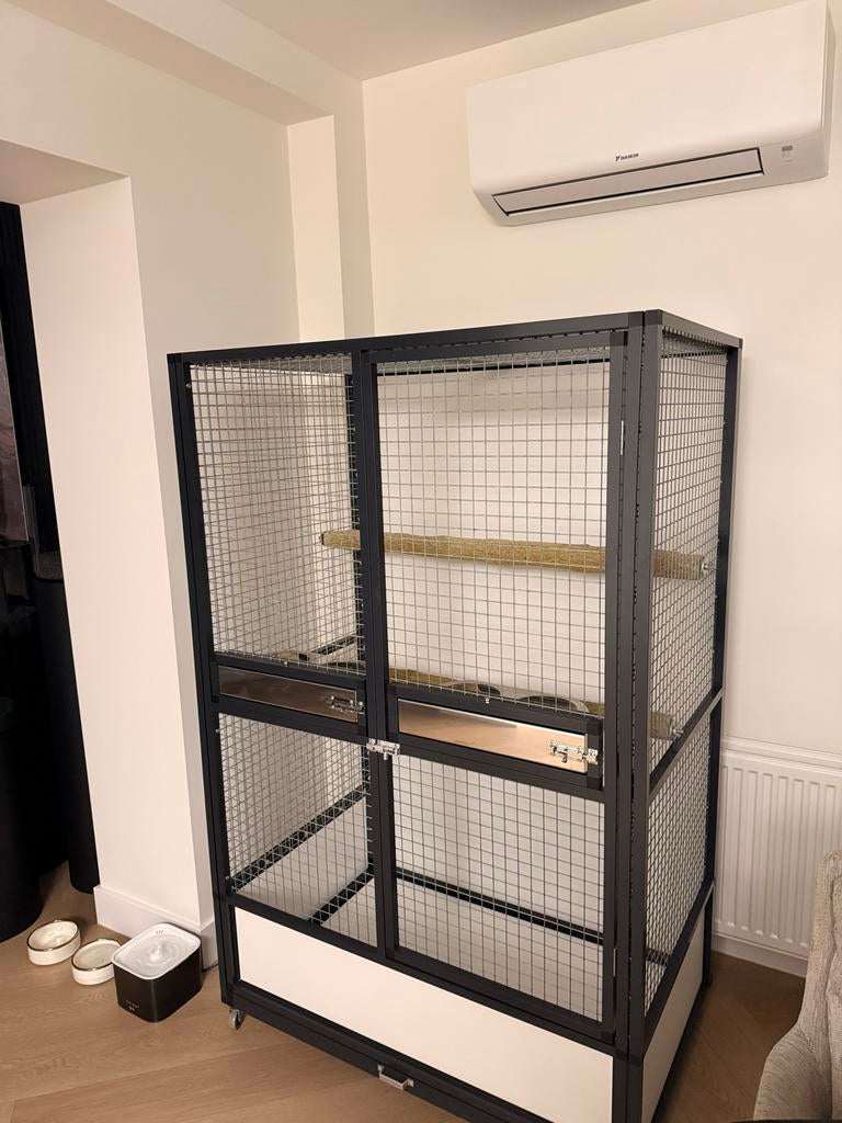 Zeer mooie zo goed als nieuwe papa gaaien kooi !!!, Ophalen of Verzenden, Zo goed als nieuw, Aluminium, Vogelkooi