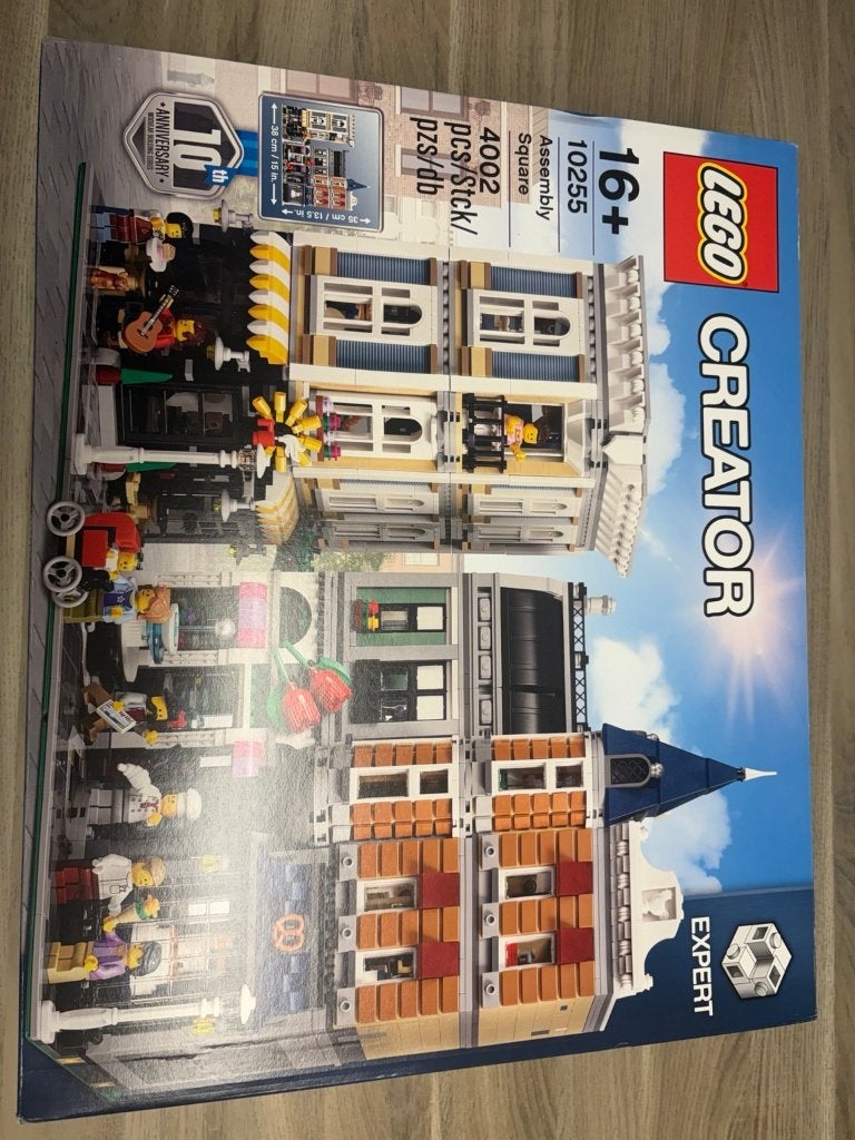 LEGO 10255 Assembly Square - nieuw verzegeld, Kinderen en Baby's, Speelgoed | Duplo en Lego, Ophalen, Lego, Nieuw, Compleet