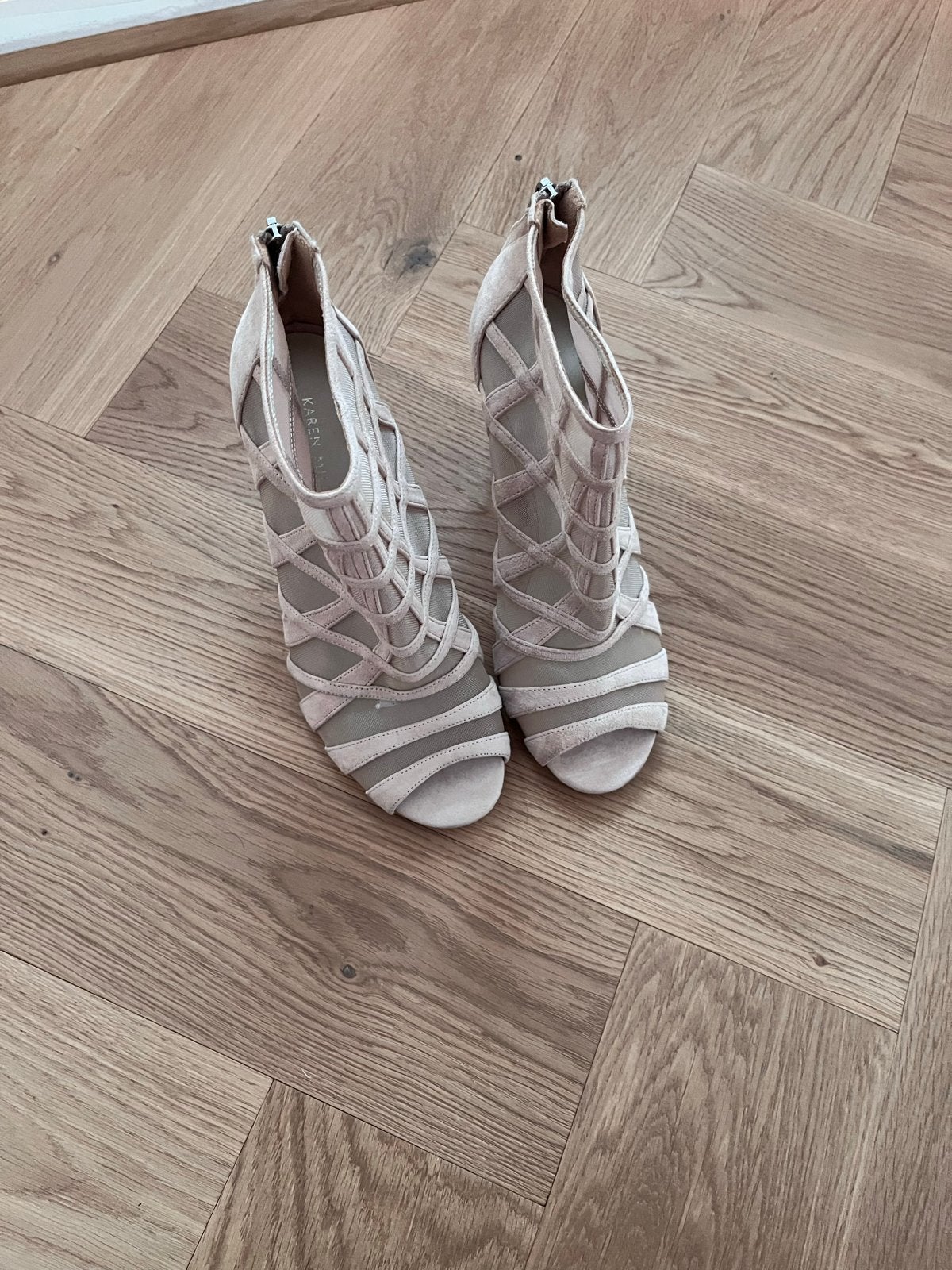 Karen Millen pumps maat 39 oud roze, Ophalen of Verzenden, Gedragen, Roze, Pumps
