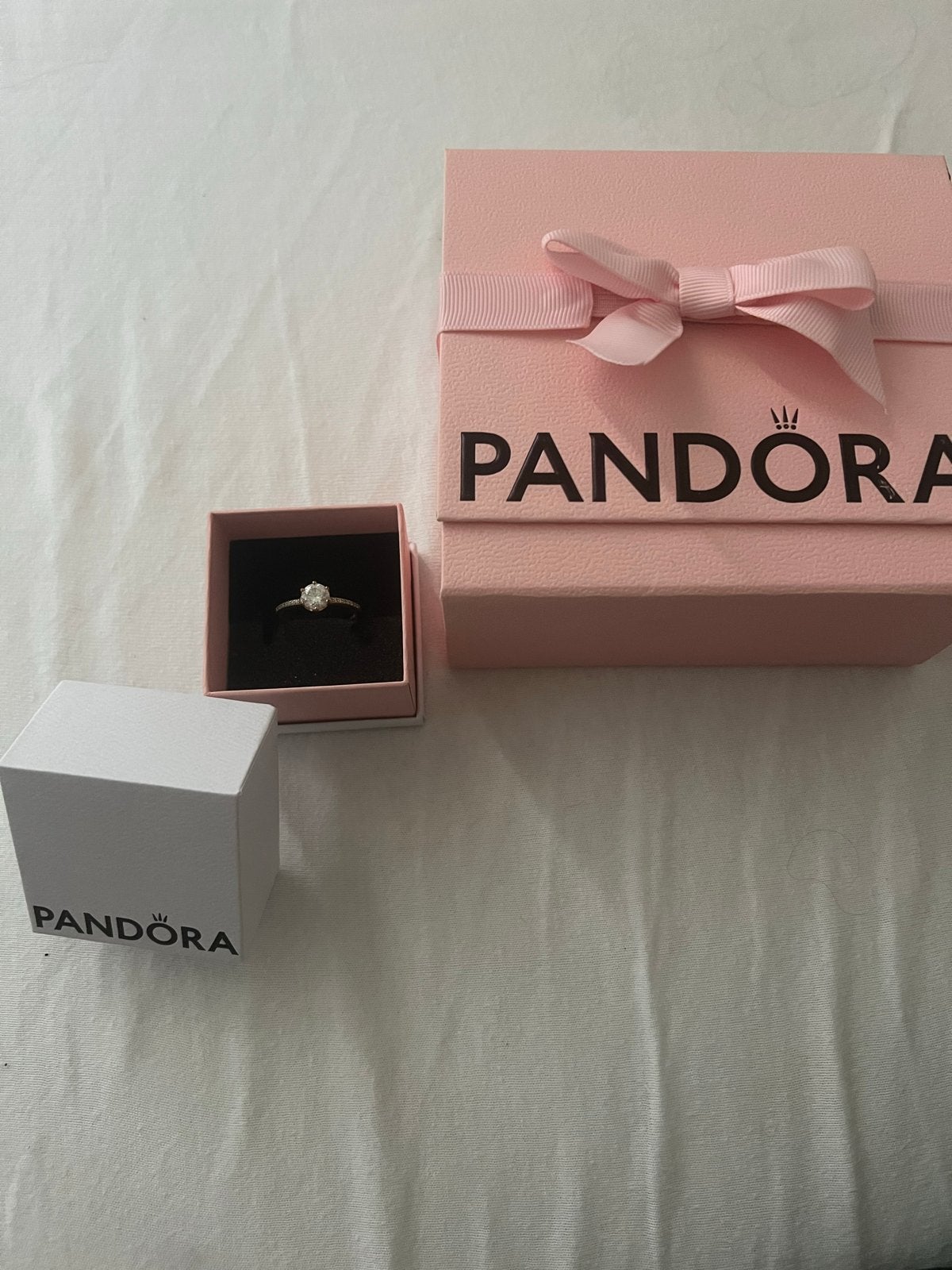 Pandora ring met zirkonia steen, Met kristal, Ophalen of Verzenden, Zo goed als nieuw, Dame