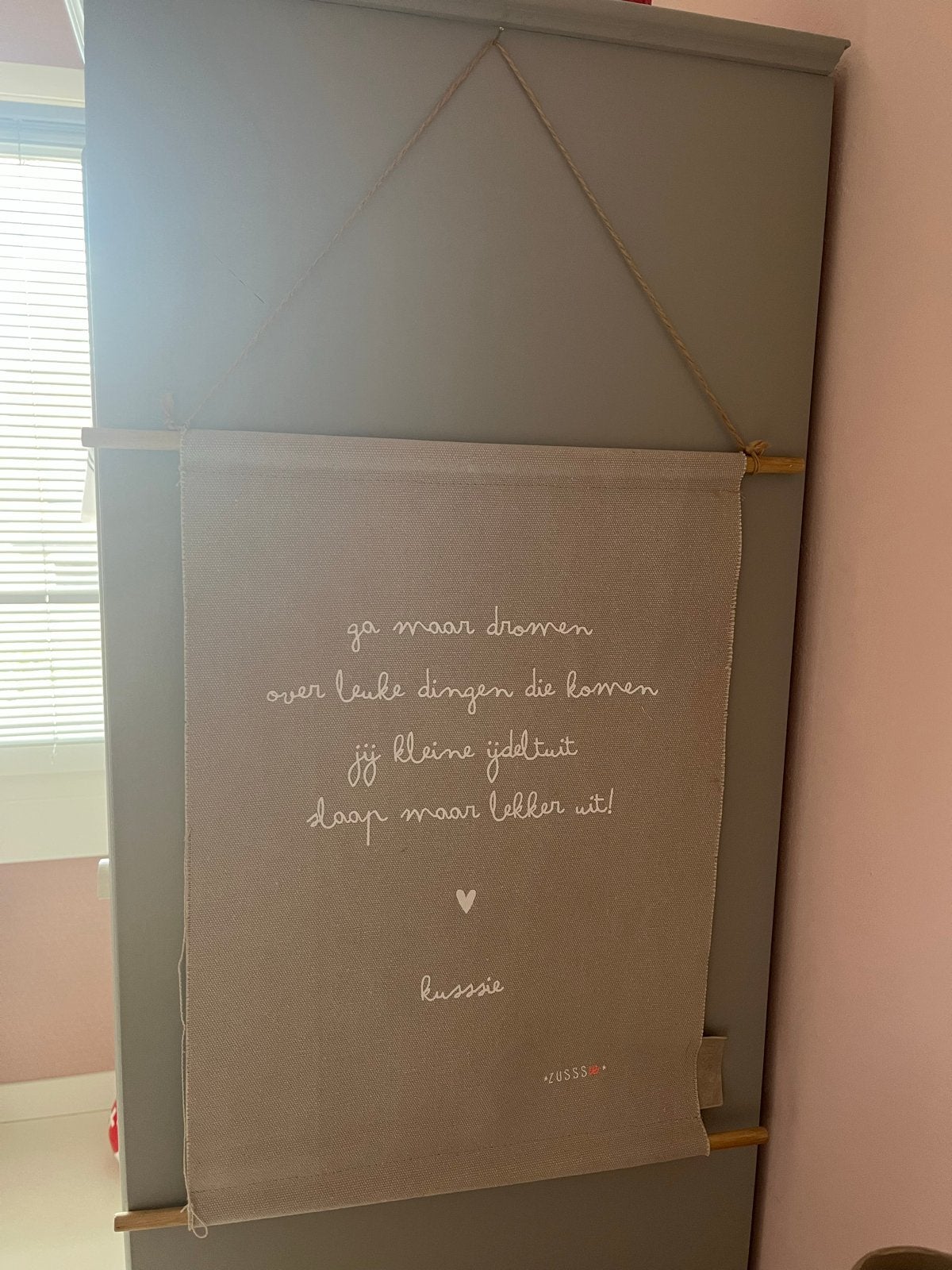 Zussies wanddoek 'Ga maar dromen', Beige, Nieuw, Ophalen of Verzenden, Landelijk