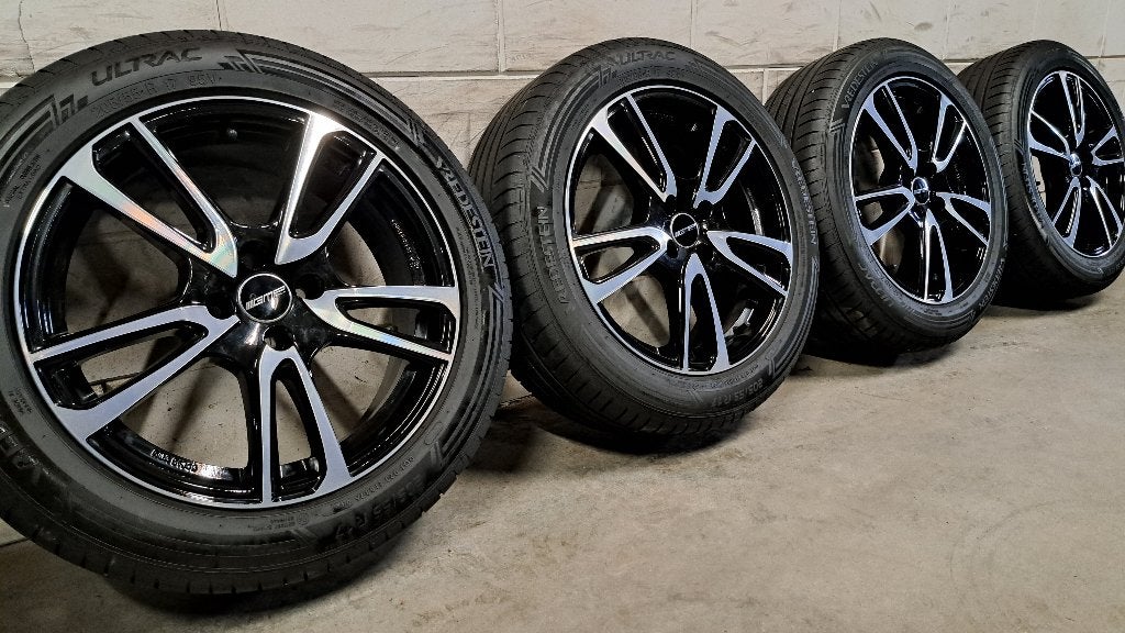 Bi-color velgen Stonic Rio Bayon i20 Captur Clio 205/55/17, Gebruikt, Banden en Velgen, 17 inch, Personenwagen