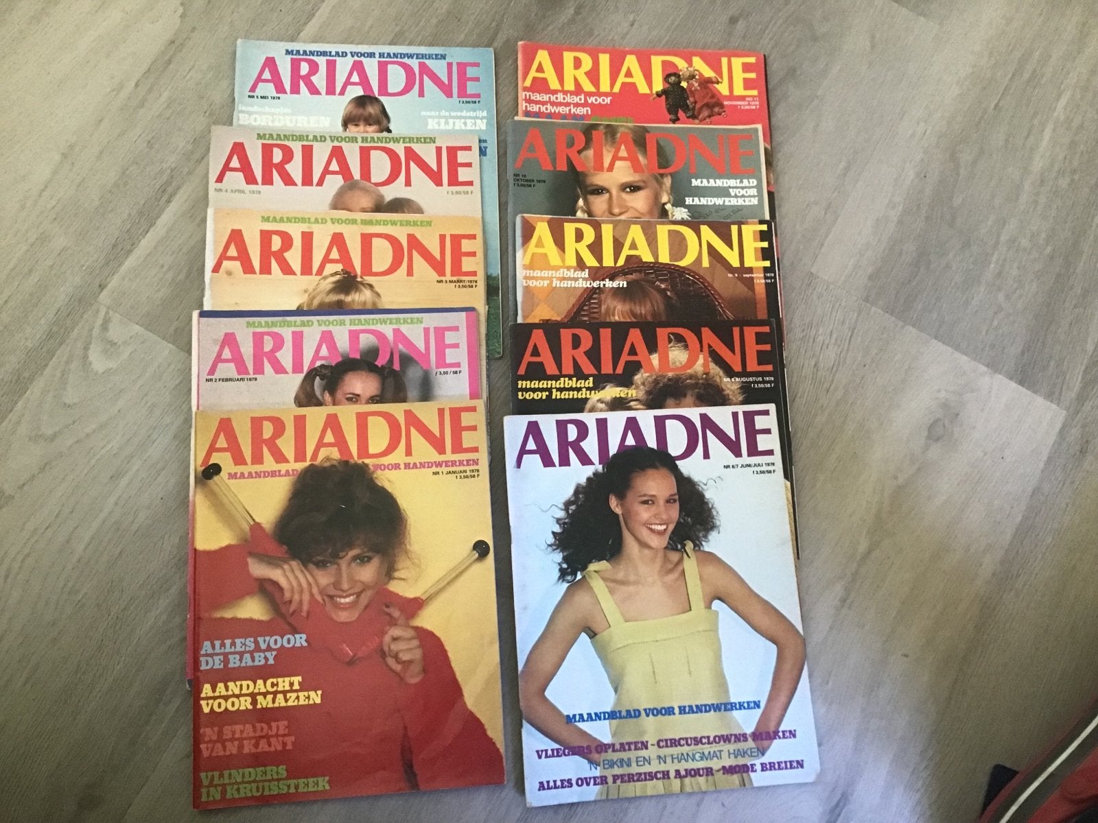 Ariadne jaargang 1978 met inlegvellen (excl. dec), Ophalen of Verzenden, Gelezen, Damesbladen