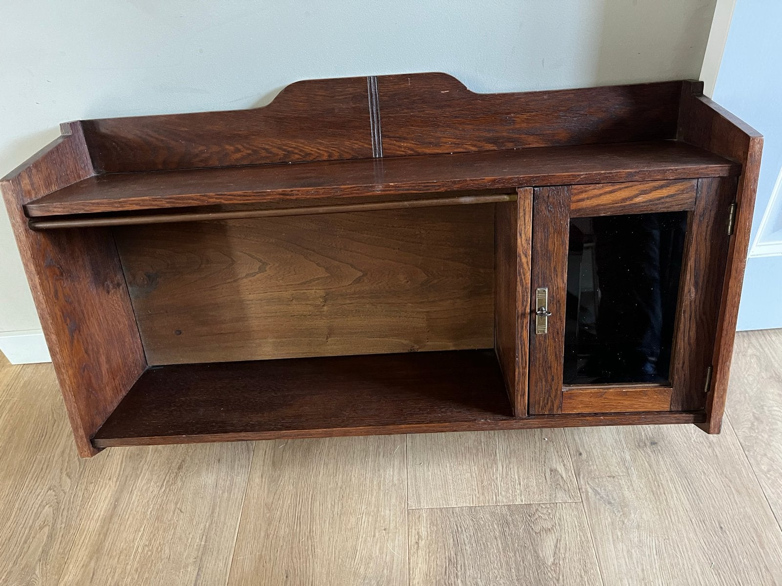 Antieke houten kastje. Boekenkastje, bijbelkastje, Ophalen of Verzenden