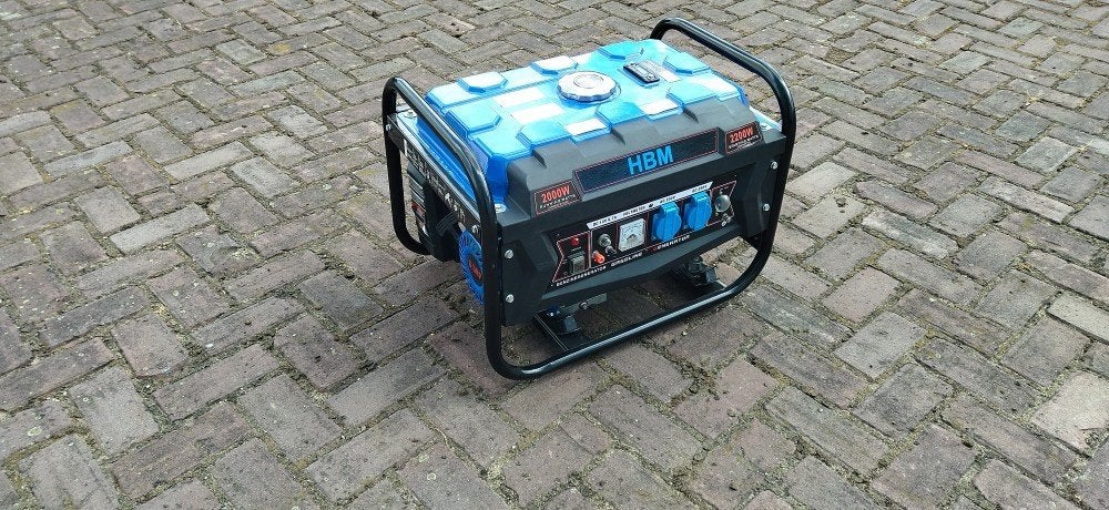 Te koop HBM 2200 watt generator met 208 cc benzinemotor, Ophalen, Zo goed als nieuw