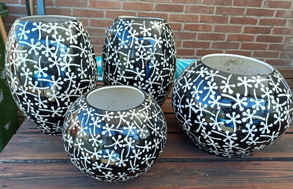 Set van 4 Zwart-Witte Bloempotten/Vazen, Ophalen, Overige materialen, Gebruikt, 50 tot 75 cm