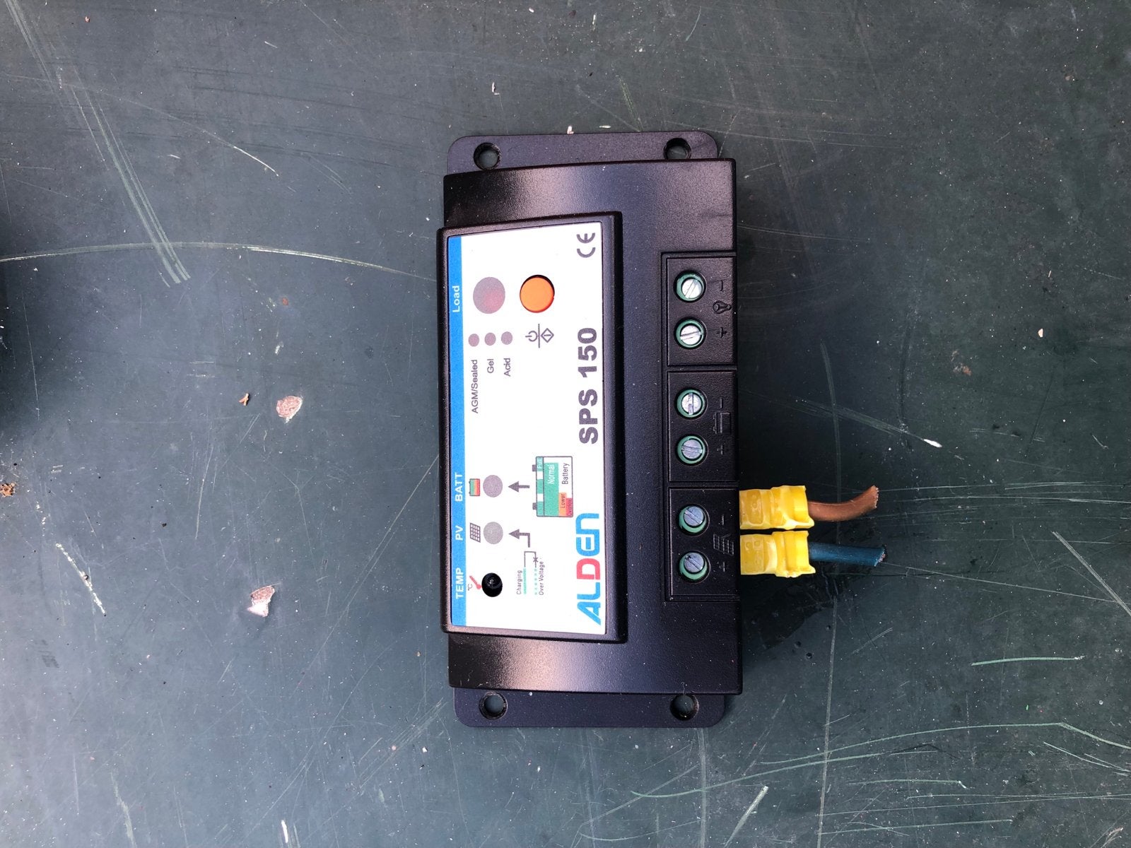 Alden SPS 150 Solar Laadregelaar - Zo goed als nieuw, Ophalen, Info@arob.nl, Zo goed als nieuw, .