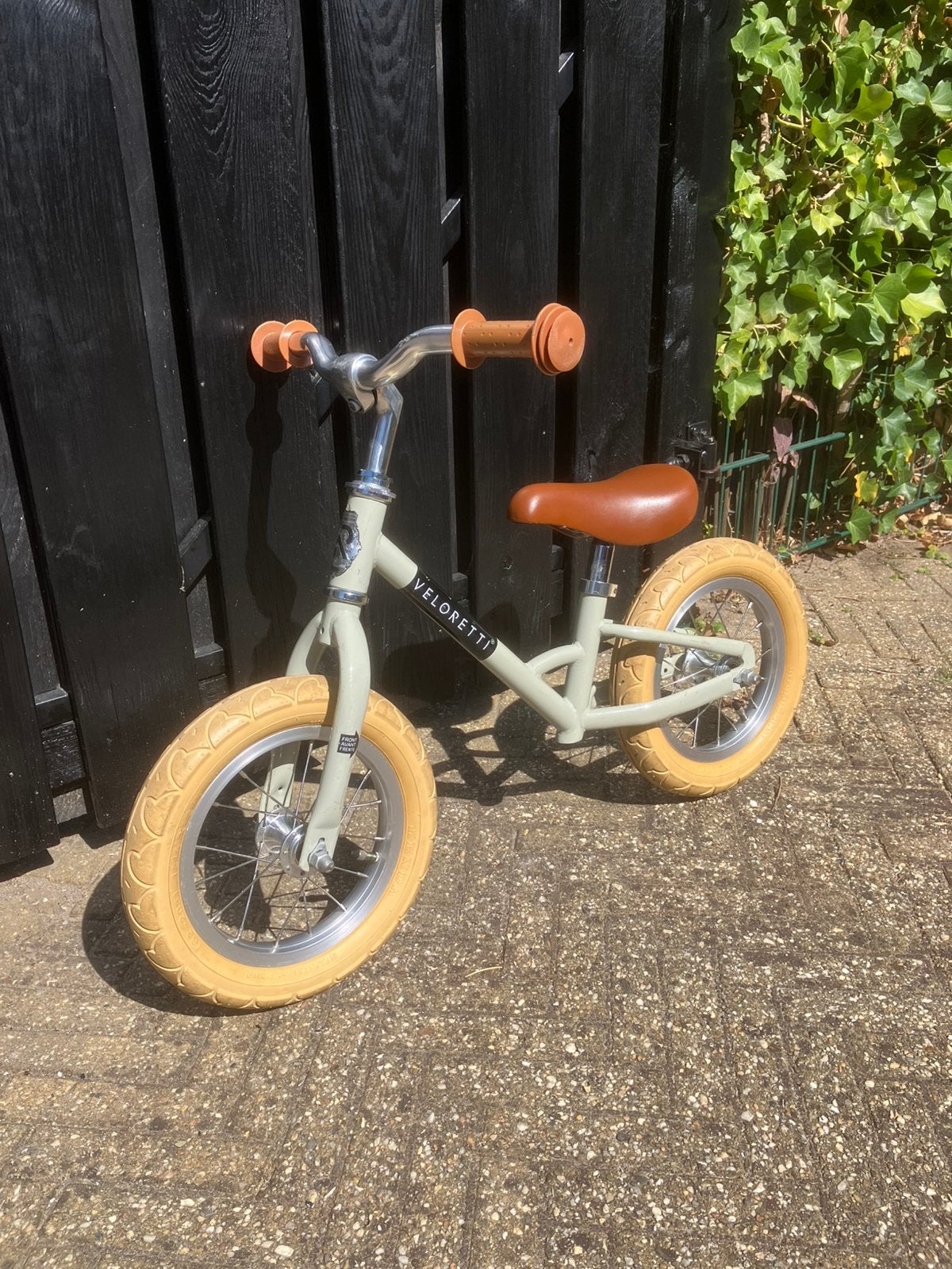 Veloretti loopfiets, Fietsen en Brommers, Fietsen | Kinderfietsjes, Ophalen, Gebruikt, Minder dan 16 inch