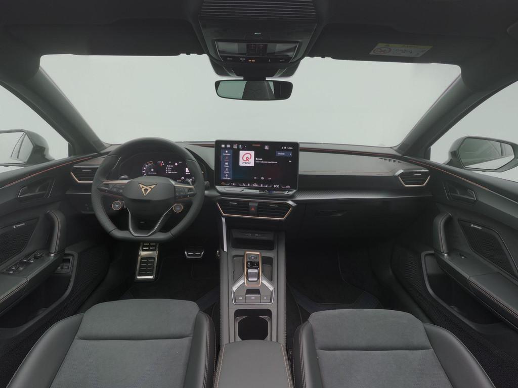 CUPRA Leon Sportstourer 1.5 TSI e-Hybrid VZ 272PK | Panorama, Auto's, Cupra, 1498 cc, 4 cilinders, Alcantara, 26 kWh