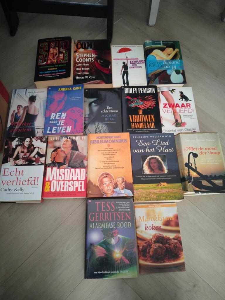 Grote collectie romans en kookboeken (16 stuks), Ophalen, Gelezen, Diverse auteurs, Nederland