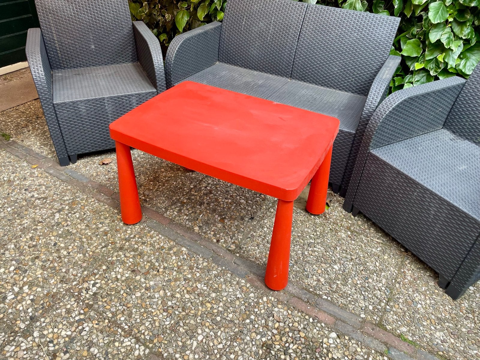 Leuk tafeltje, Kunststof, Gebruikt, 55 tot 75 cm, Rechthoekig