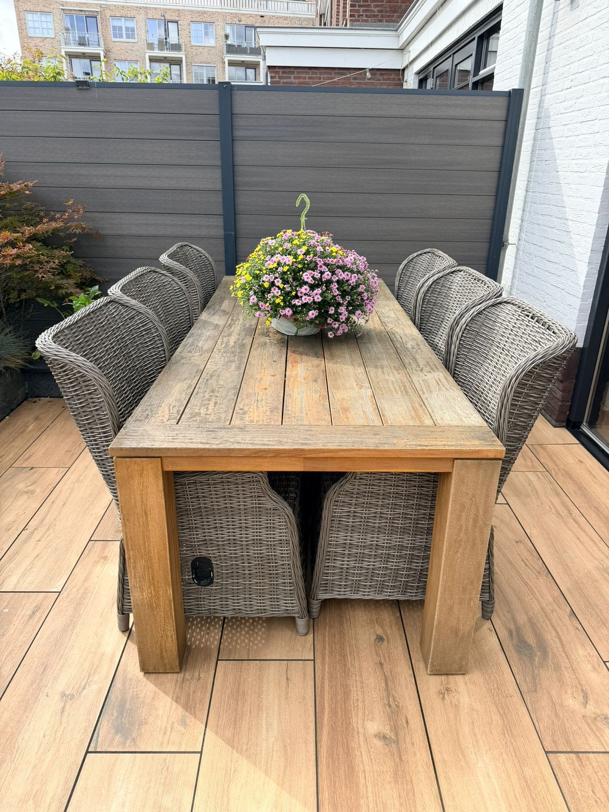 Robuuste teak houten tuintafel van Garden, Tuin en Terras, Tuinsets en Loungesets, Ophalen, Zo goed als nieuw, Teakhout