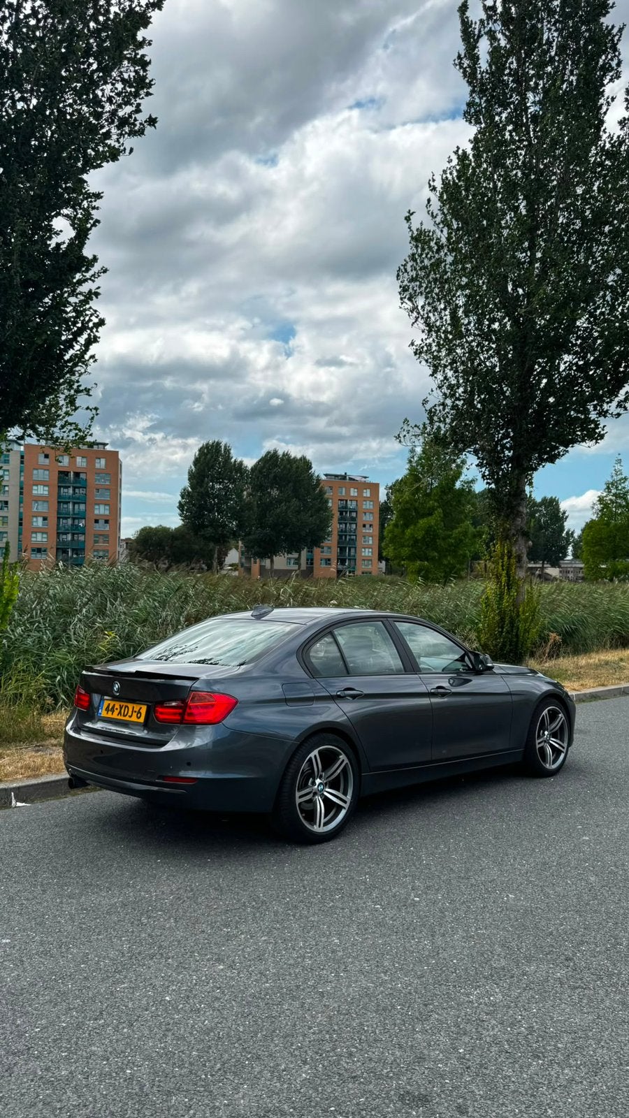 BMW 3-Serie 2.0IX 320 135KW Aut8 (f30) 2012 Grijs, Auto's, Achterwielaandrijving, 4 cilinders, Origineel Nederlands, Sedan