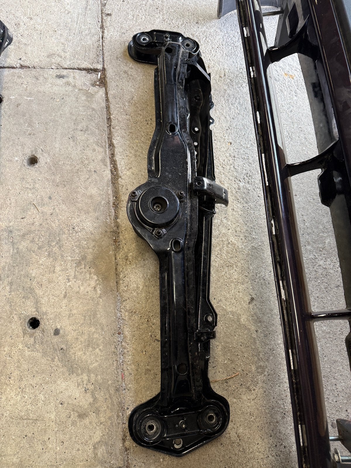 Te koop passat vr6 motorsteunbalk, Ophalen