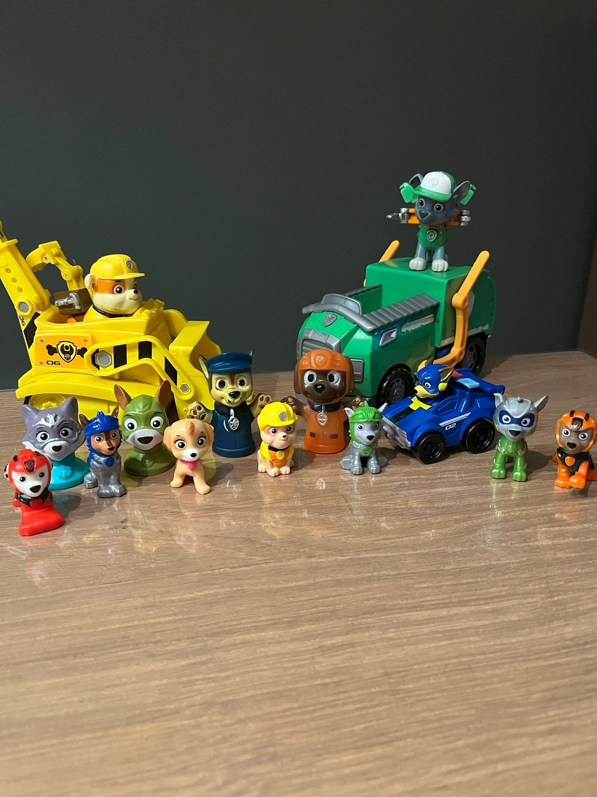 Leuke set Paw patrol poppetjes en auto’s, Kinderen en Baby's, Speelgoed | Actiefiguren, Ophalen of Verzenden, Gebruikt