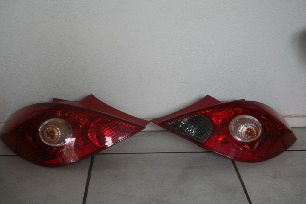 Achterlicht OPEL CORSA D 3 deurs, Auto-onderdelen, Niet ingevuld, Gebruikt, Ophalen of Verzenden, Niet ingevuld