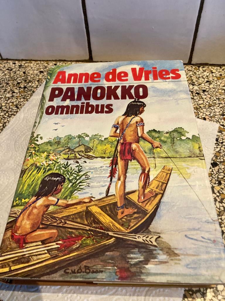 Ponokko omnibus, Ophalen of Verzenden, Zo goed als nieuw
