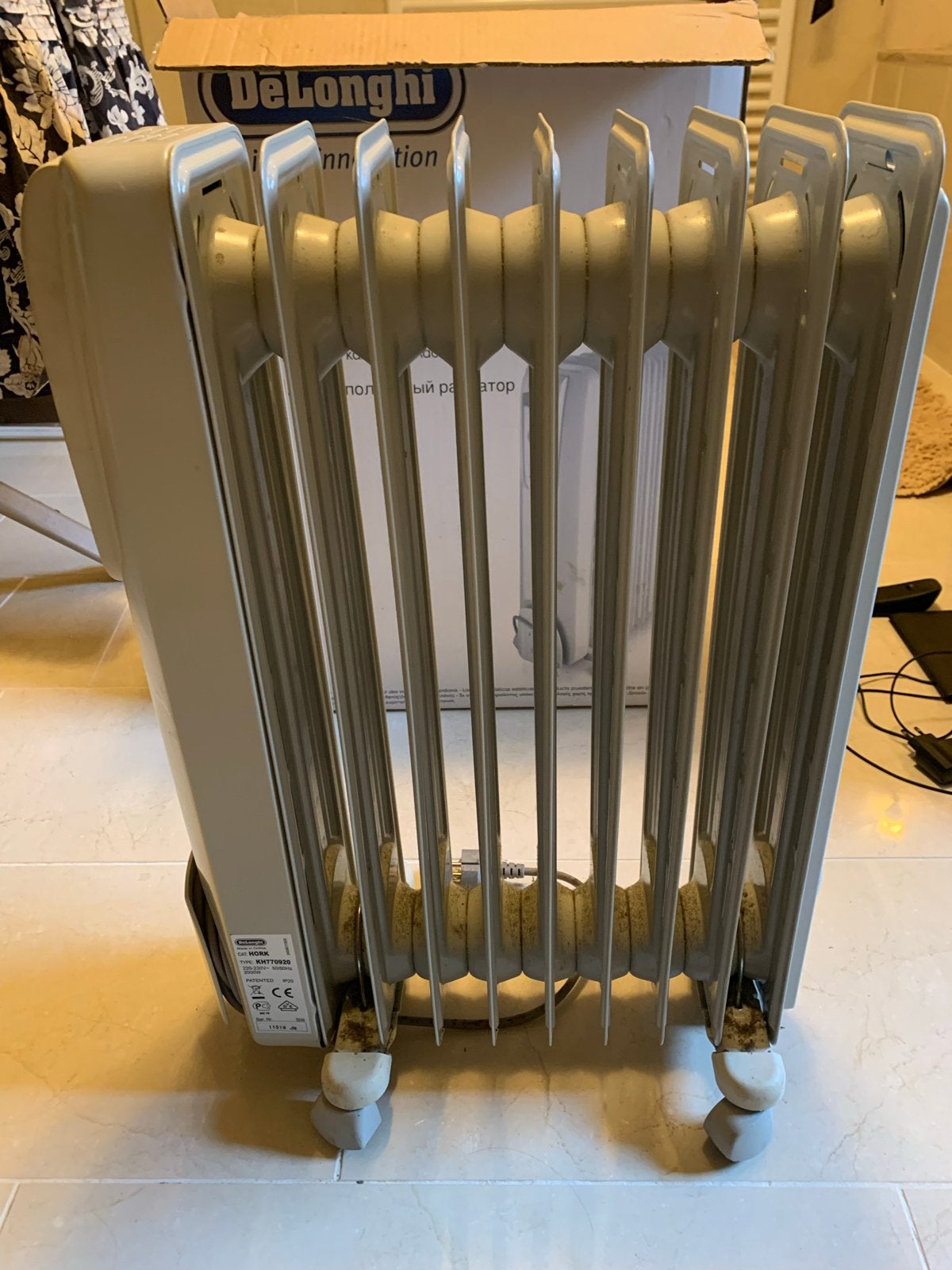 DeLonghi KH770920 Olieradiator - 2000W, Gebruikt, Verzenden, Radiator, Minder dan 60 cm