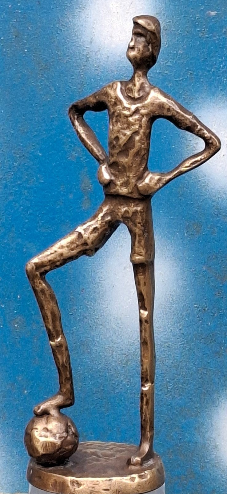 Voetballer.  Bronzen sculptuur.  Geabstraheerd.  21 cm., Ophalen of Verzenden, Zo goed als nieuw, Mens