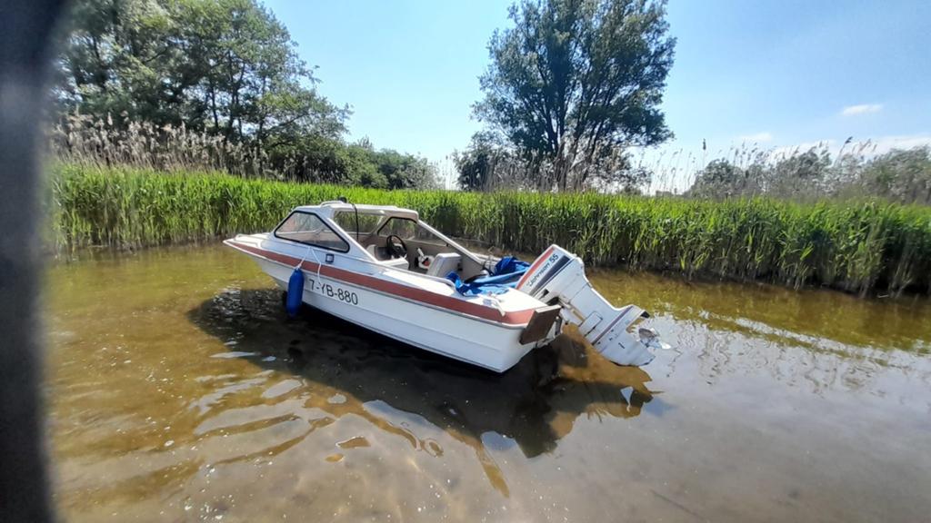 Speedboot 55 pk met stallingstrailer, Watersport en Boten, Speedboten, Gebruikt, Beekman, Benzine, Minder dan 70 pk, Buitenboordmotor
