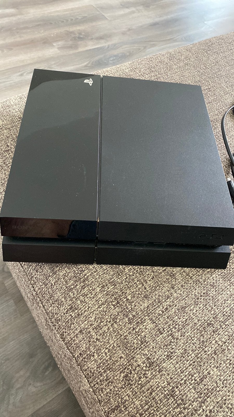 Ps4 met 2 controllers en fc25, Spelcomputers en Games, Spelcomputers | Sony PlayStation 4, Ophalen of Verzenden, Zo goed als nieuw