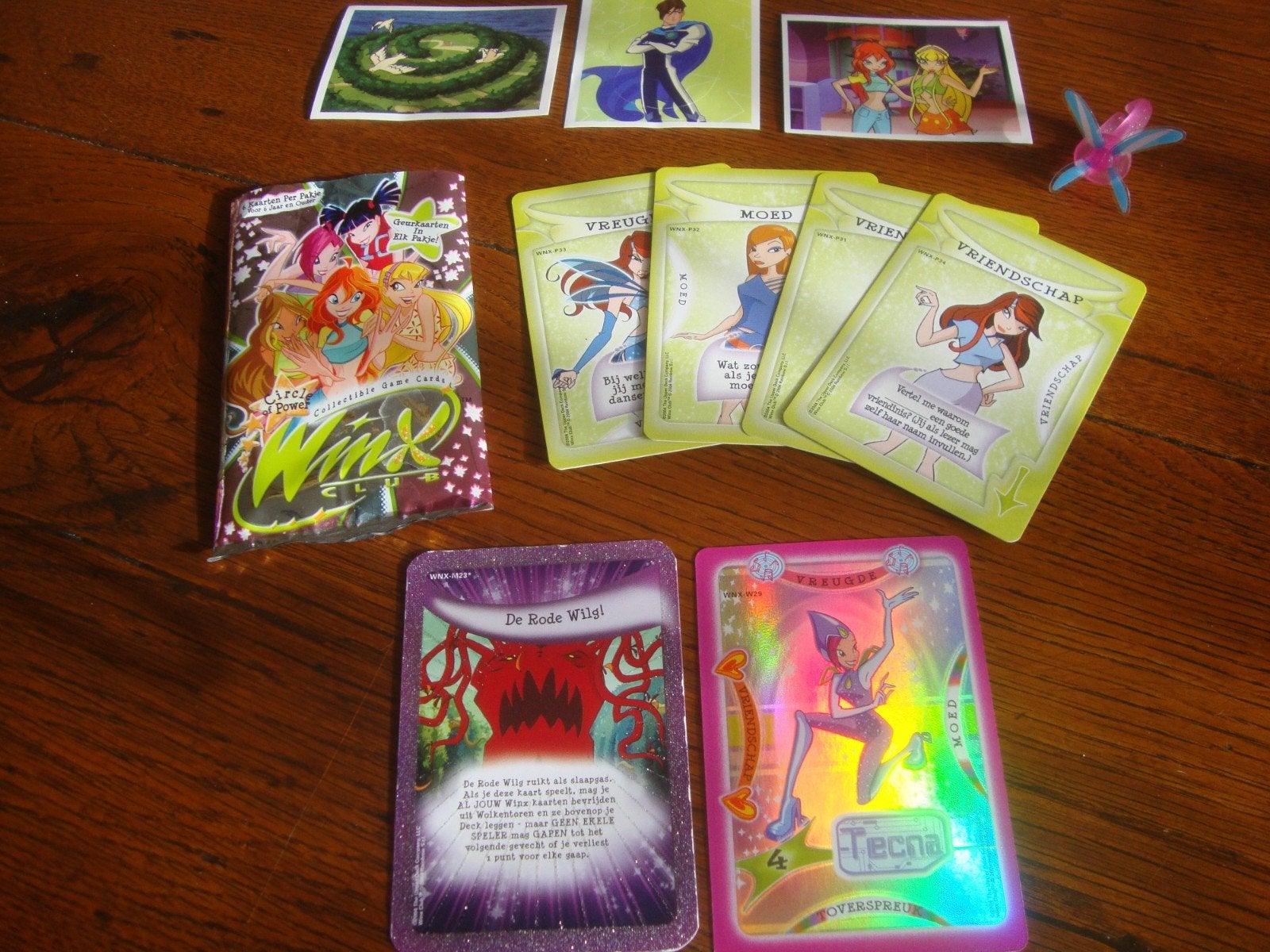Winx Club verzamel Kaarten,  stickers, Winx ring, Ophalen of Verzenden, Overige figuren, Zo goed als nieuw, Plaatje, Poster of Sticker