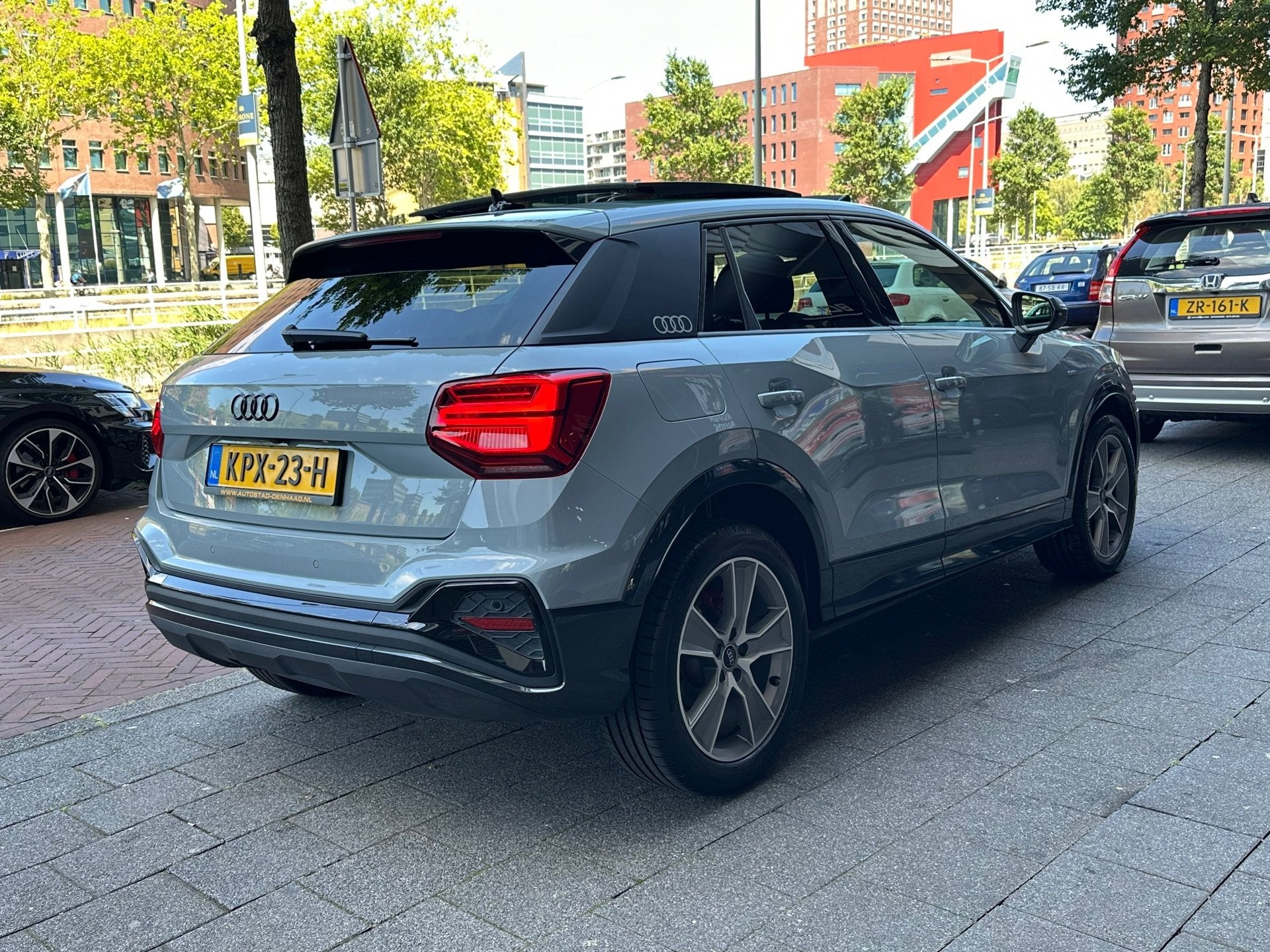 Audi Q2 35 TFSI S-Line Leer Navi Camera Carplay Pano, Auto's, Audi, 4 cilinders, 150 pk, Automatische klimaatregeling, Leder