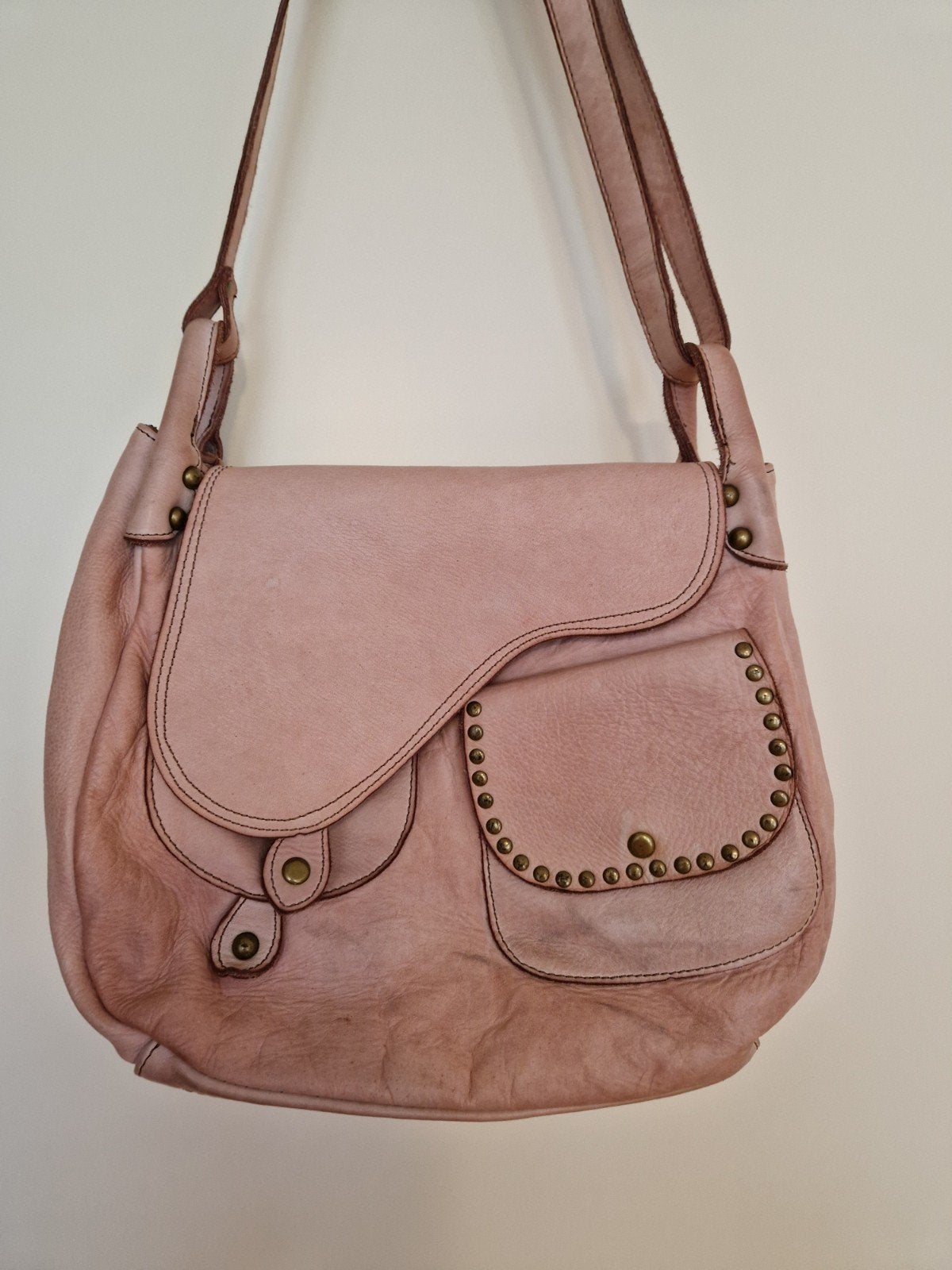 Prachtige grote echt leer roze saddlebag zadeltas, Ophalen of Verzenden, Gebruikt, Roze, Schoudertasje