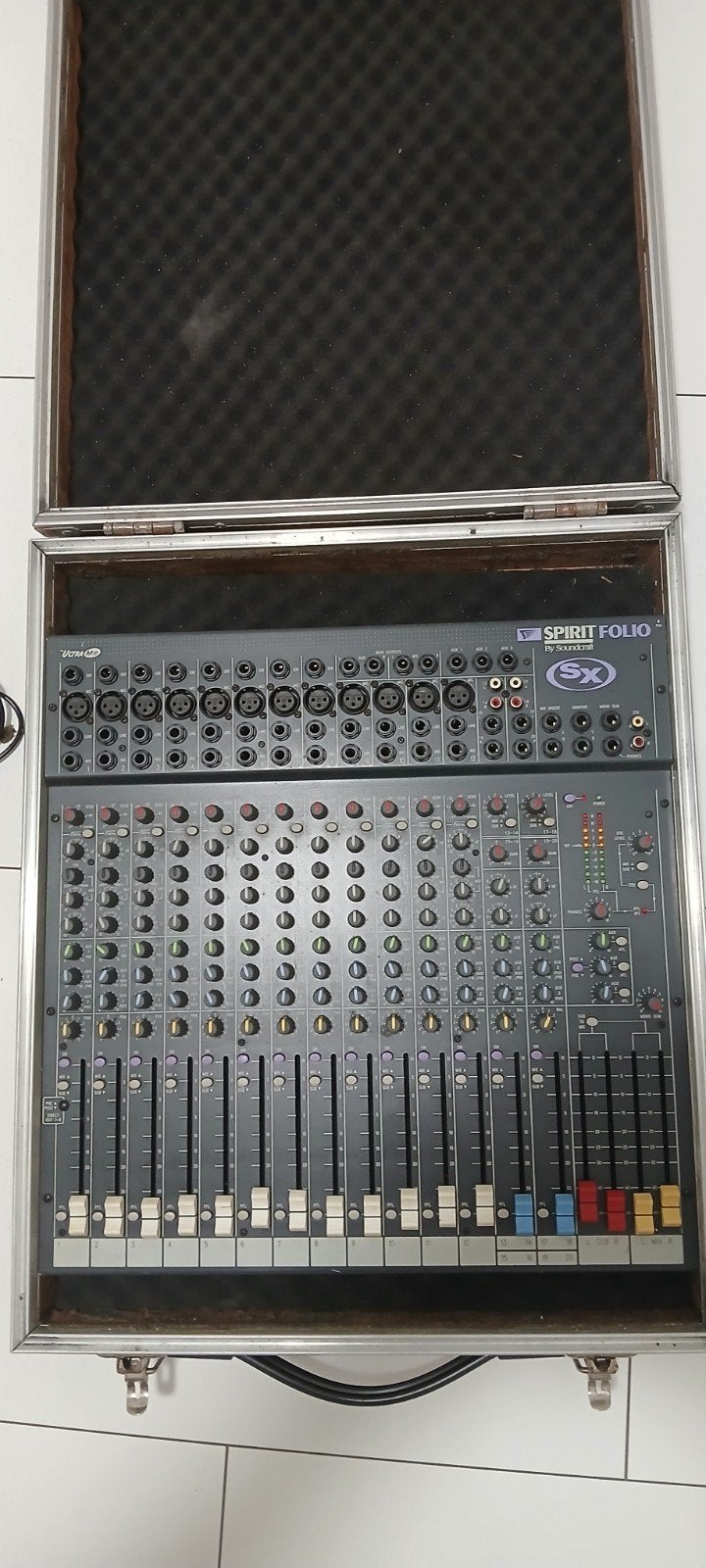 Soundcraft Spirit Folio SX Mengpaneel met Flightcase, Ophalen of Verzenden, Gebruikt, 10 tot 20 kanalen, Microfooningang