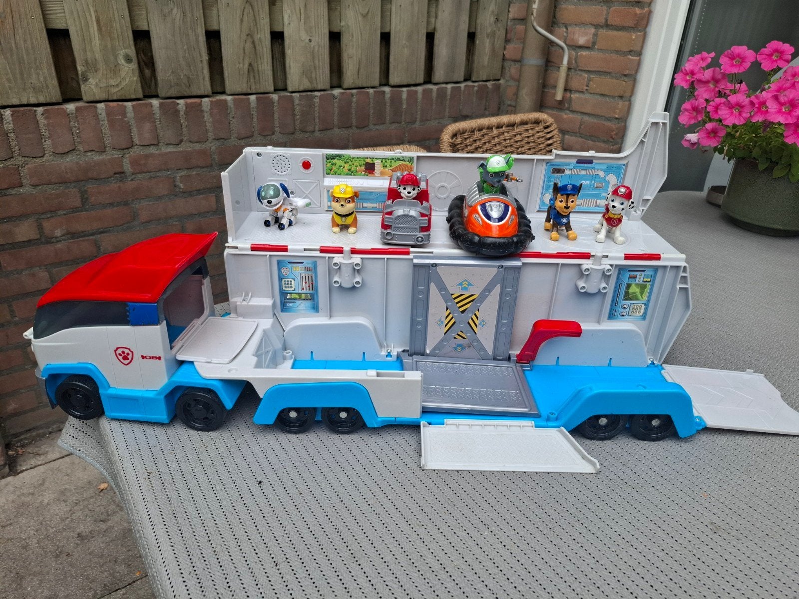 paw patrol vrachtwagen en figuren, Ophalen, Gebruikt