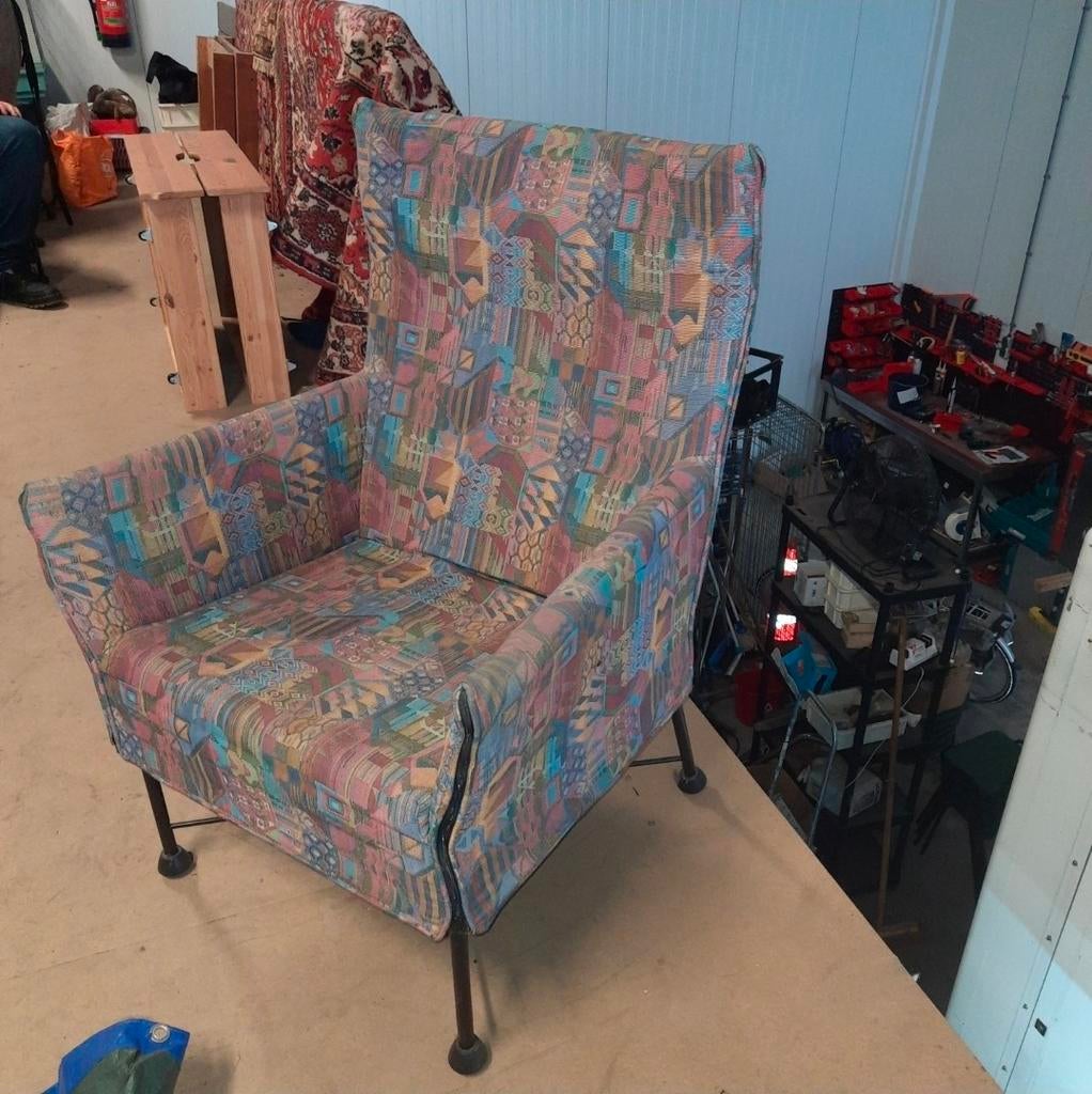 2 Montis charly stoelen, Ophalen, Zo goed als nieuw, 75 tot 100 cm, Stof