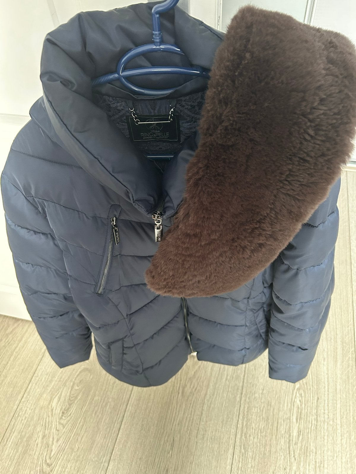 Rino&Pelle winterjas met afneembare bontkraag - Donkerblauw, Kleding | Dames, Ophalen of Verzenden, Gedragen, Maat 42/44 (L), Blauw