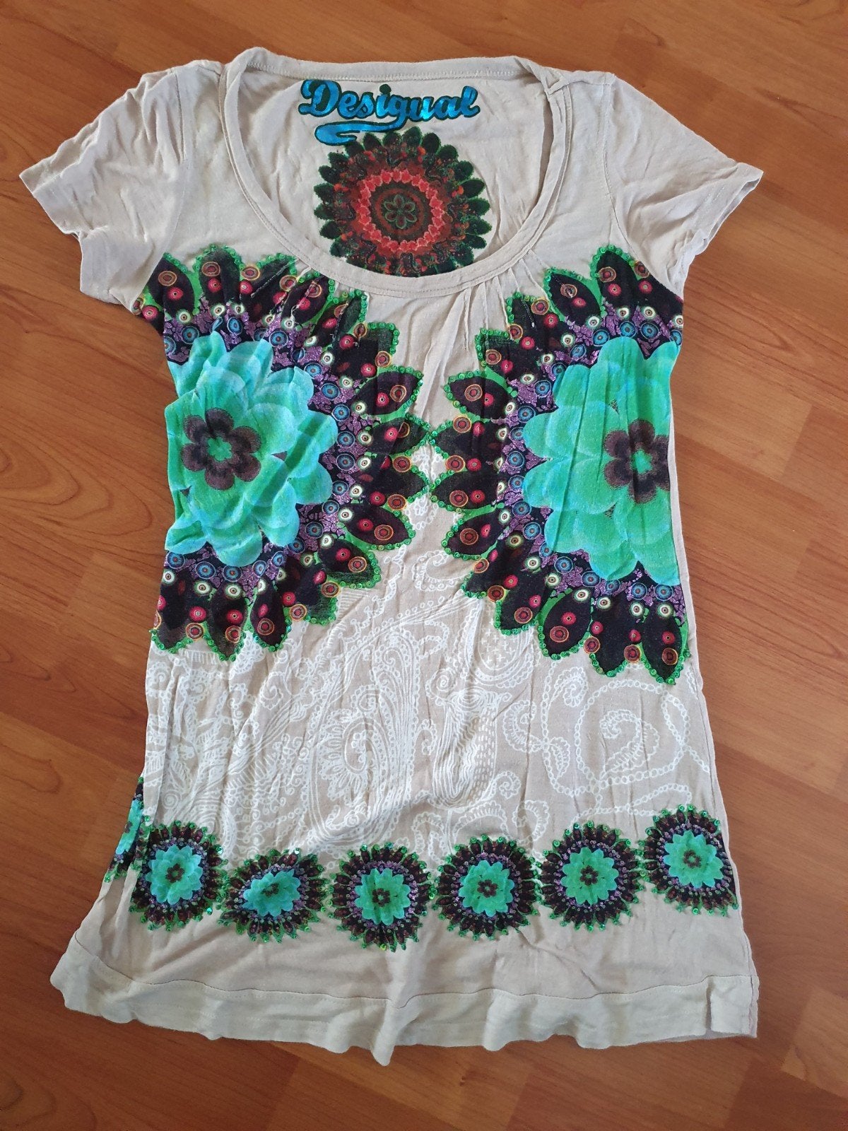 Top van Desigual L = M, Maat 38/40 (M), Beige, Ophalen of Verzenden, Korte mouw