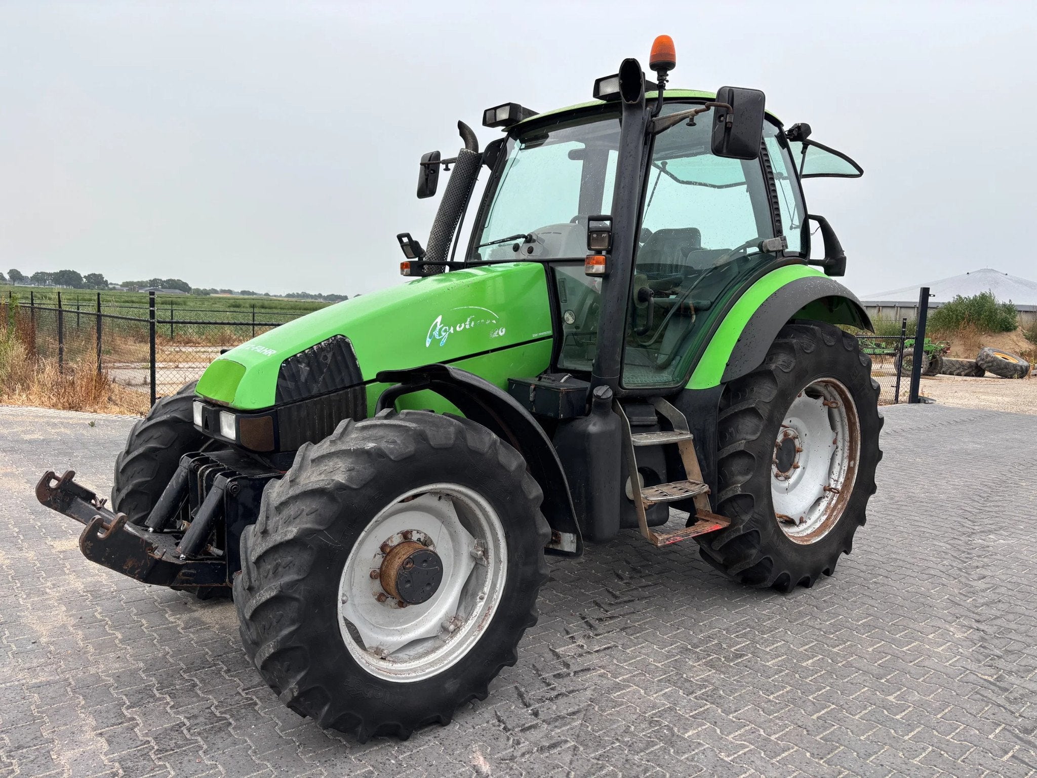 Deutz agrotron 120, Zakelijke goederen, Agrarisch | Tractoren, Gebruikt, 120 tot 160 Pk, Overige merken, 7500 tot 10000