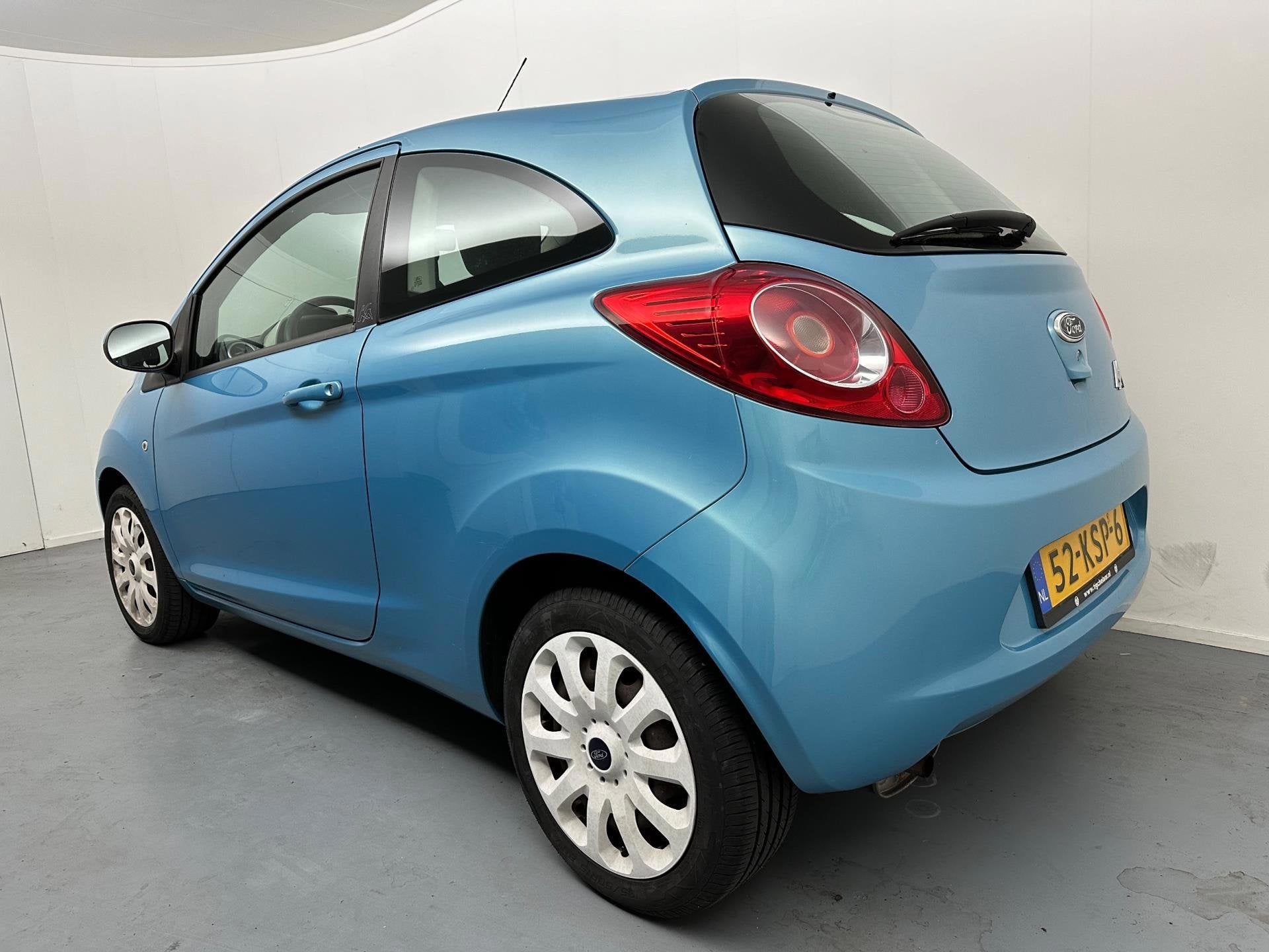 Ford Ka 1.2 Titanium | Airco | el ramen | Nap | nieuwe Apk, Voorwielaandrijving, Gebruikt, 1242 cc, 4 cilinders