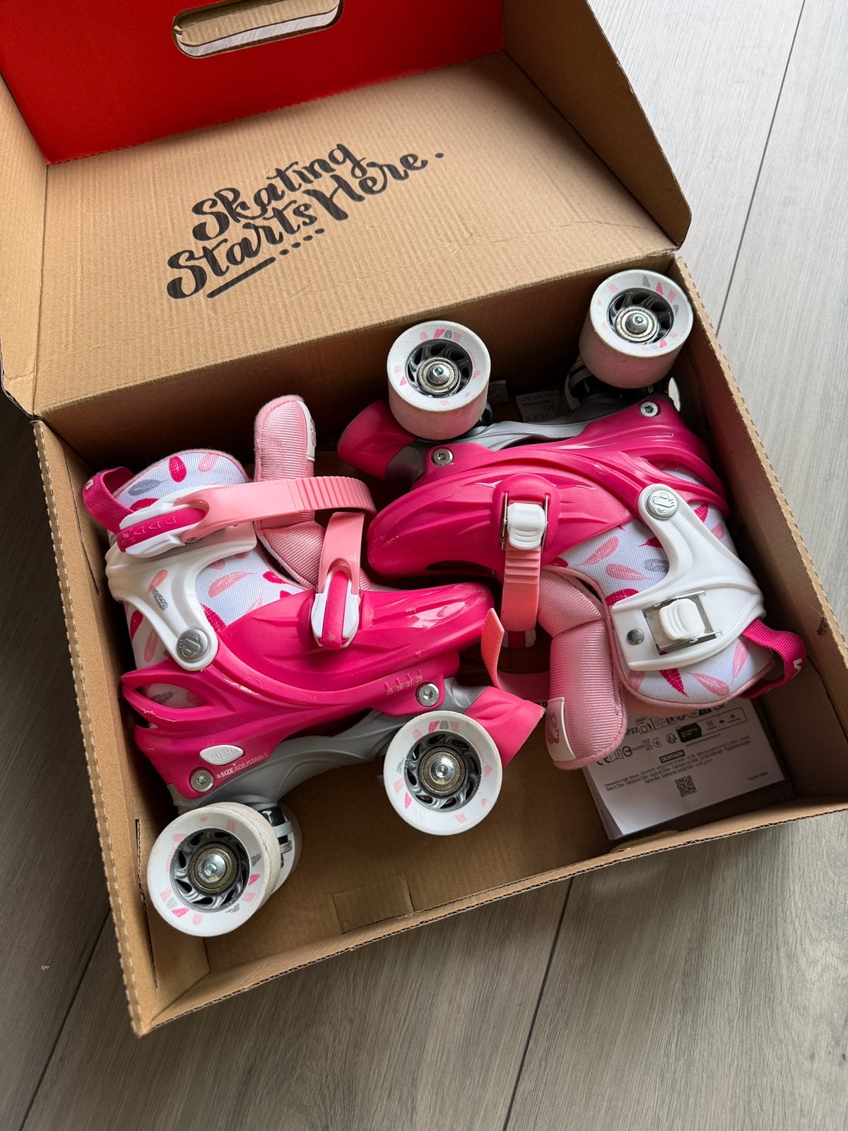 Rolschaatsen kind roze Nijdam verstelbaar maat 25-28, Kinderen en Baby's, Speelgoed | Buiten | Rolschaatsen, Ophalen, Verstelbaar