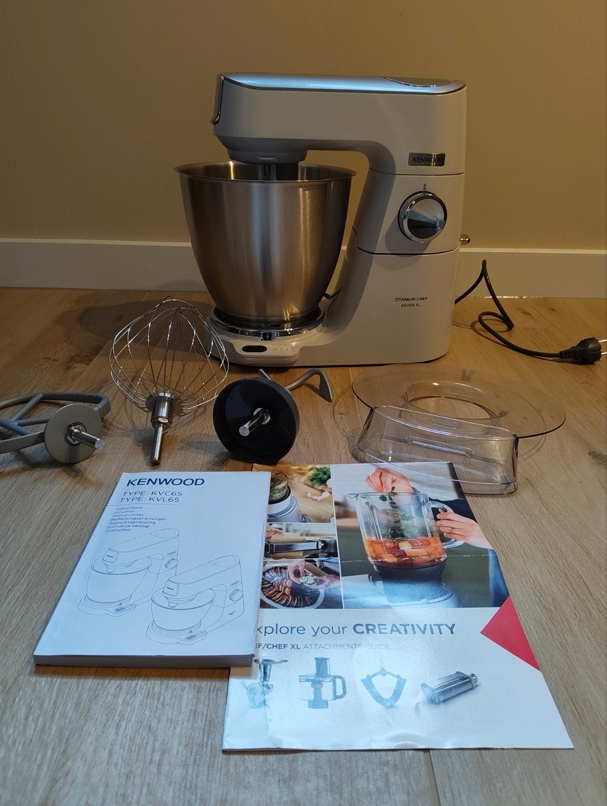 Nieuwstaat. Kenwood Titanium Chef Baker XL Wit keukenmachine, 4 liter of meer, Ophalen of Verzenden, Zo goed als nieuw, 3 snelheden of meer