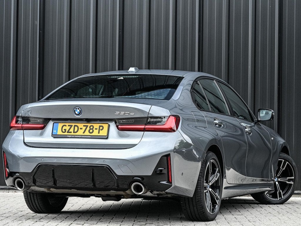 BMW 3-serie 330e | M-Sport | Facelift | Shadowline | Led Kop, 1998 cc, Achterwielaandrijving, Gebruikt, 4 cilinders
