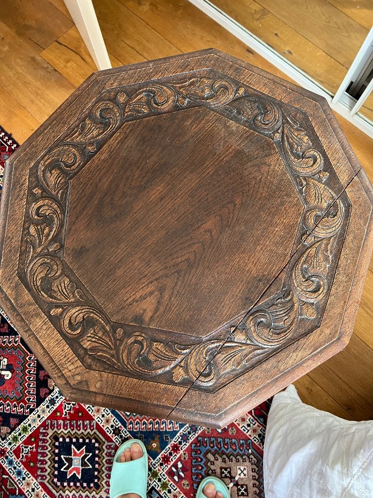 Eiken tafel, Ophalen