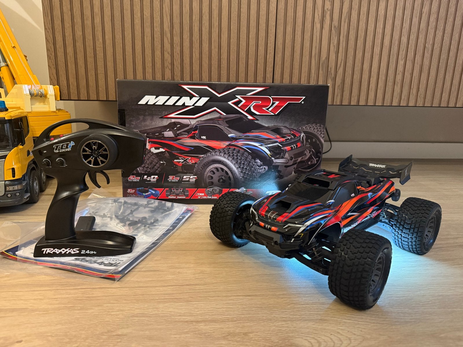 Traxxas Mini XRT ORANJE, Elektro, Auto offroad, Ophalen of Verzenden, Zo goed als nieuw