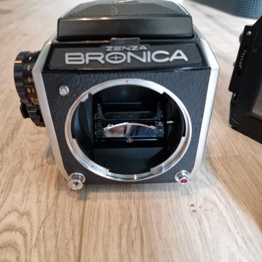 Zenza Bronica analoge fotocamera met lens en handgreep, Ophalen of Verzenden, Spiegelreflex, Overige Merken