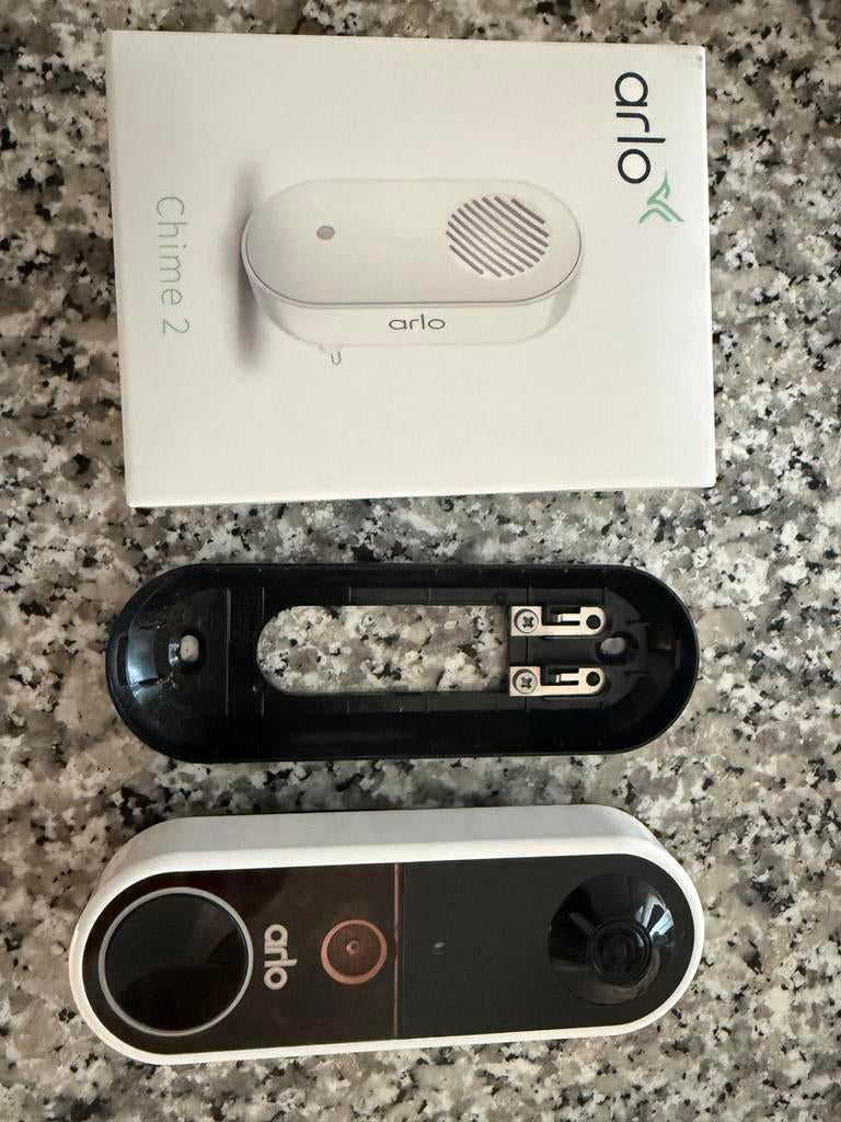 Arlo Video Deurbel met Chime 2 - Draadloos, Huis en Inrichting, Deurbellen, Ophalen, Bewegingsdetectiesensor, Zo goed als nieuw