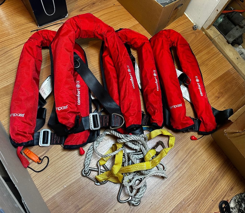 Compass Reddingsvest 4x, Watersport en Boten, Ophalen, Zo goed als nieuw, Dame of Heer, Reddingsvest of Zwemvest