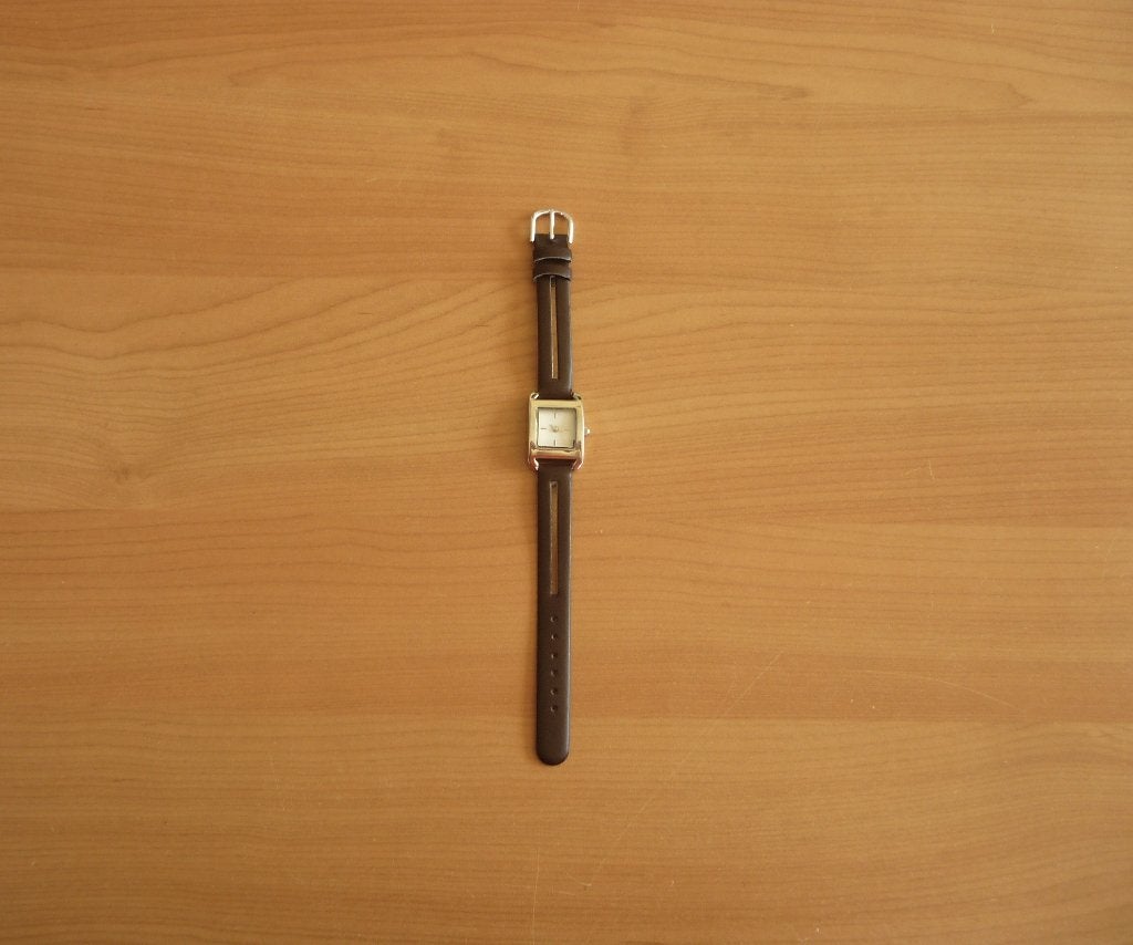 Zilverkleurig horloge met donkerbruine horlogeband, Ophalen of Verzenden, Nieuw, Bruin, Overige materialen