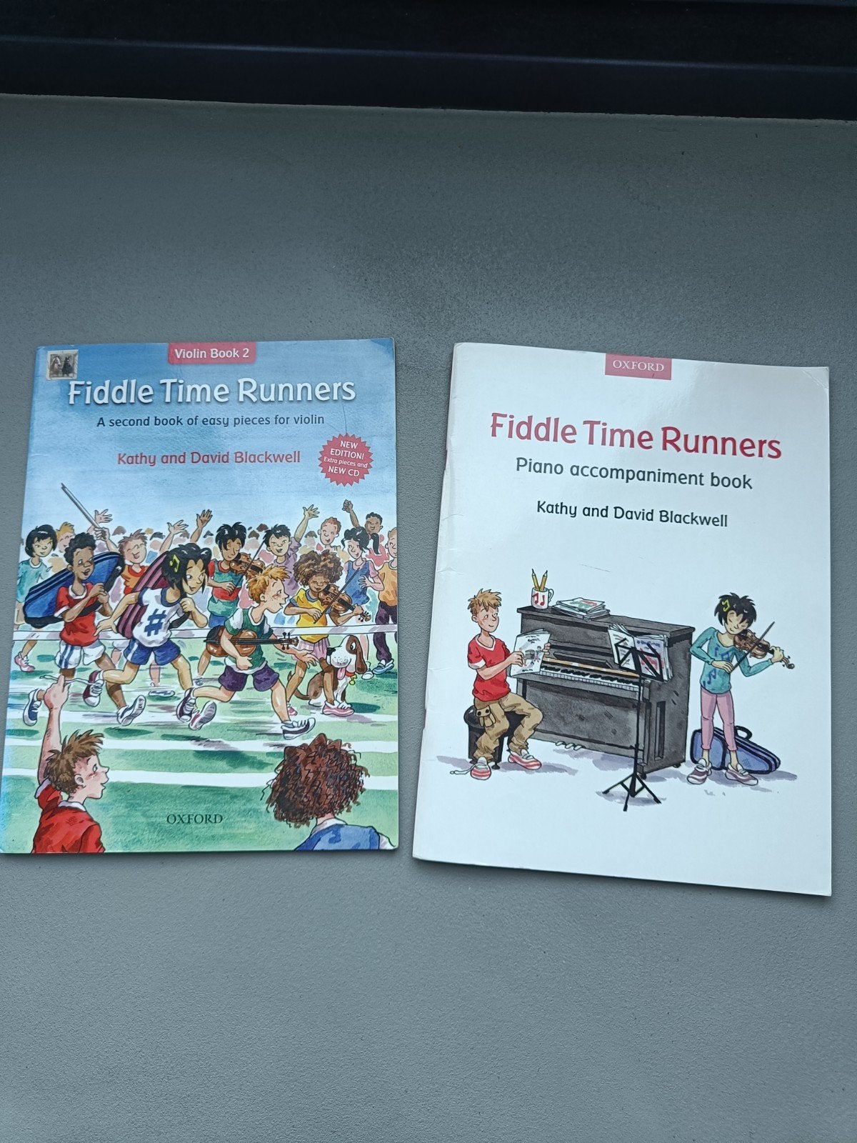 Fiddle Time Runners Viool Boek 2 + Piano Begeleiding + CD, Muziek en Instrumenten, Bladmuziek, Klassiek, Les of Cursus, Ophalen of Verzenden