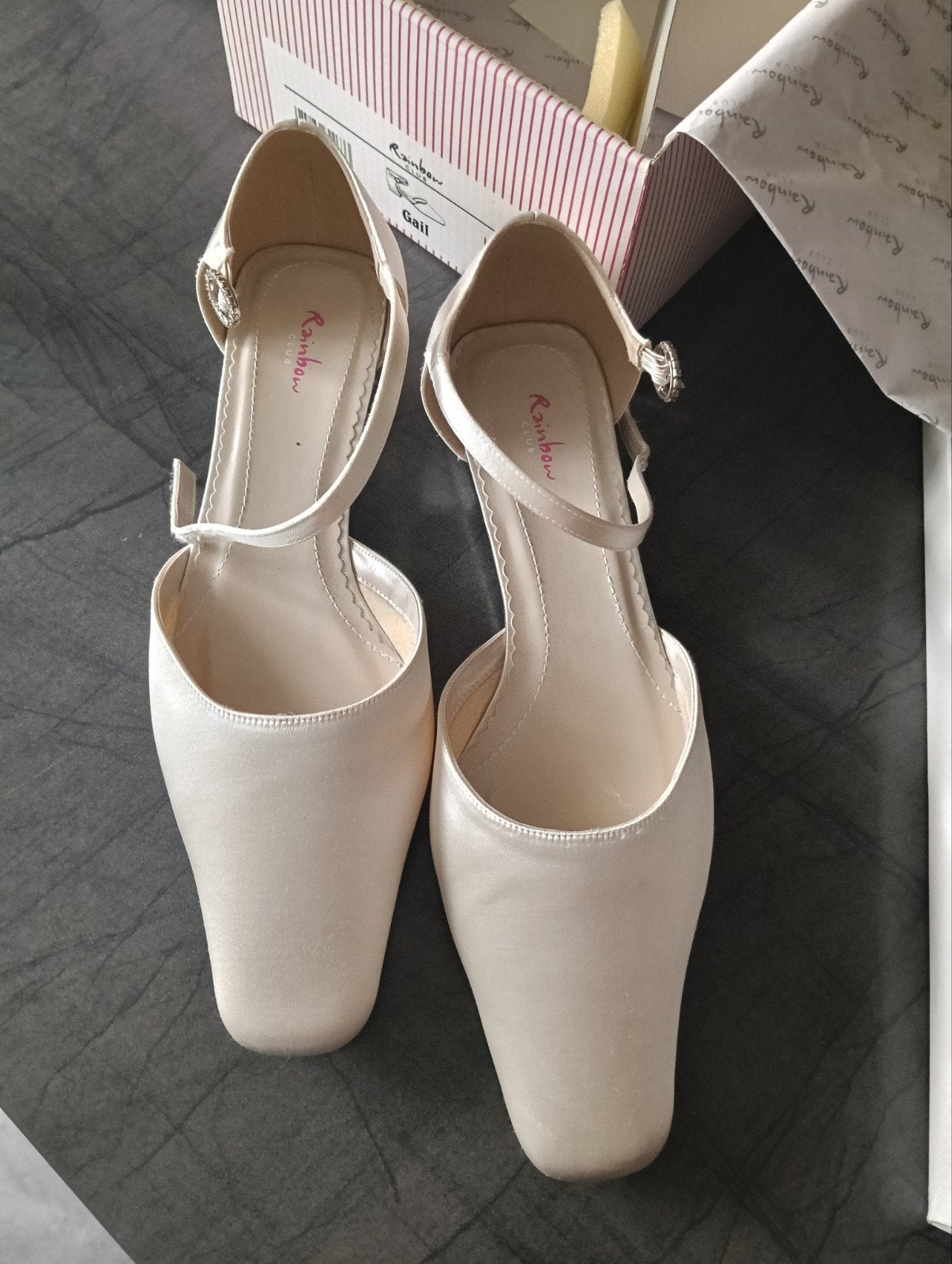 Rainbow Club Gail Ivory Satin Bruidsschoenen Maat 40, Rainbow Club, Ophalen, Zo goed als nieuw, Beige