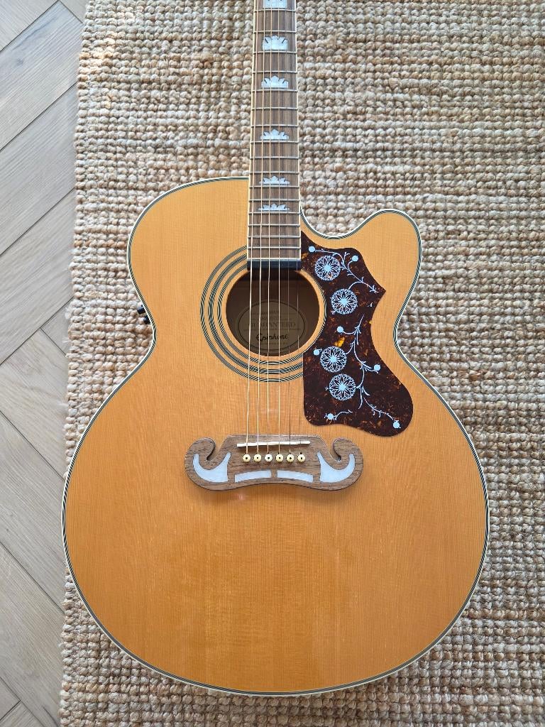 Epiphone EJ-200CE/N Jumbo + Gigbag, Muziek en Instrumenten, Snaarinstrumenten | Gitaren | Akoestisch, Ophalen, Zo goed als nieuw