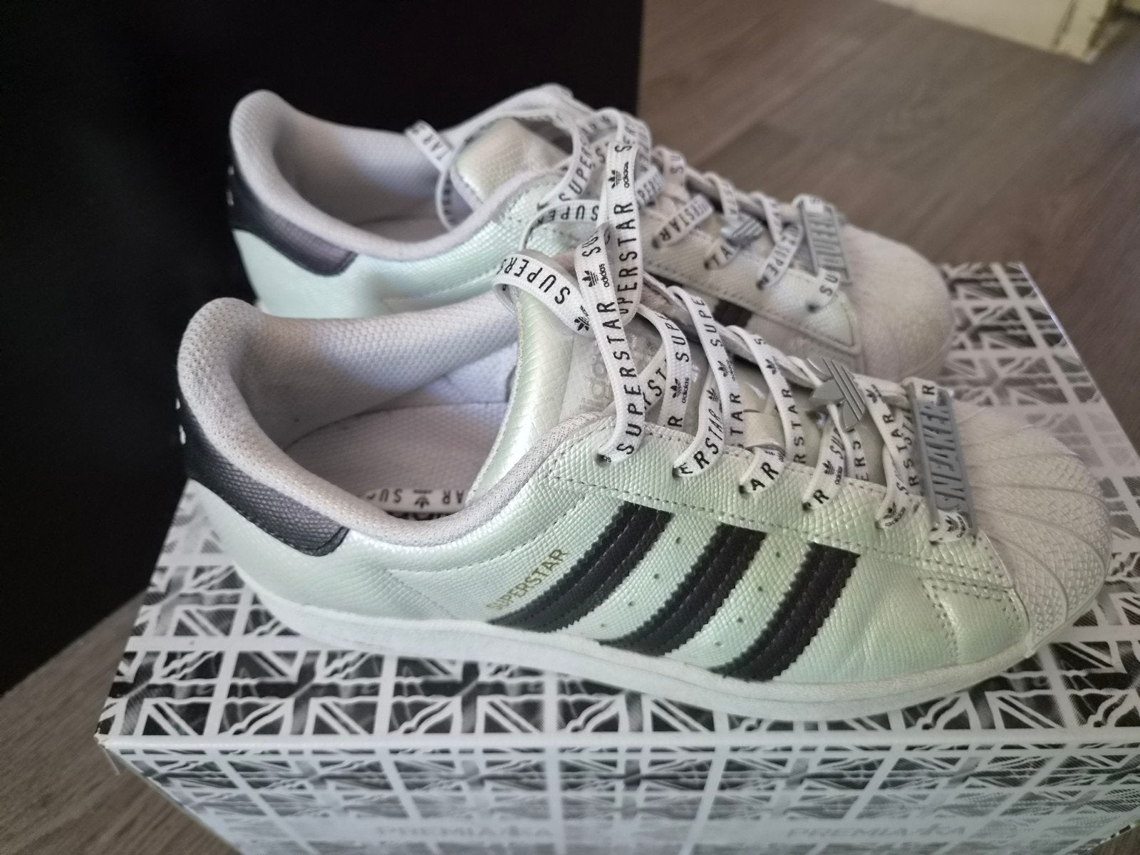 Adidas Superstar Limited Edition mt 36 2/3 ZGAN, Adidas, Wit, Ophalen of Verzenden, Sneakers of Gympen